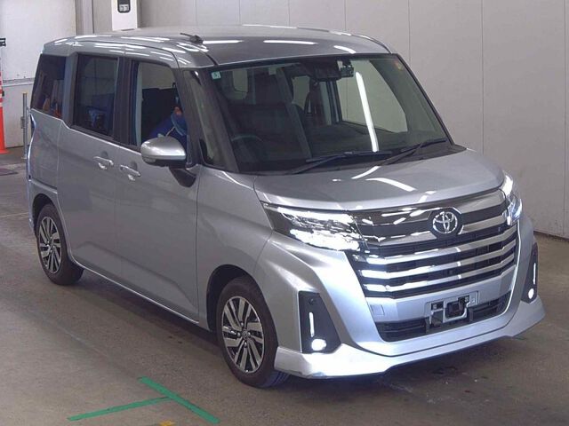 2025 Toyota Roomy Custom G Japan auction vehicle