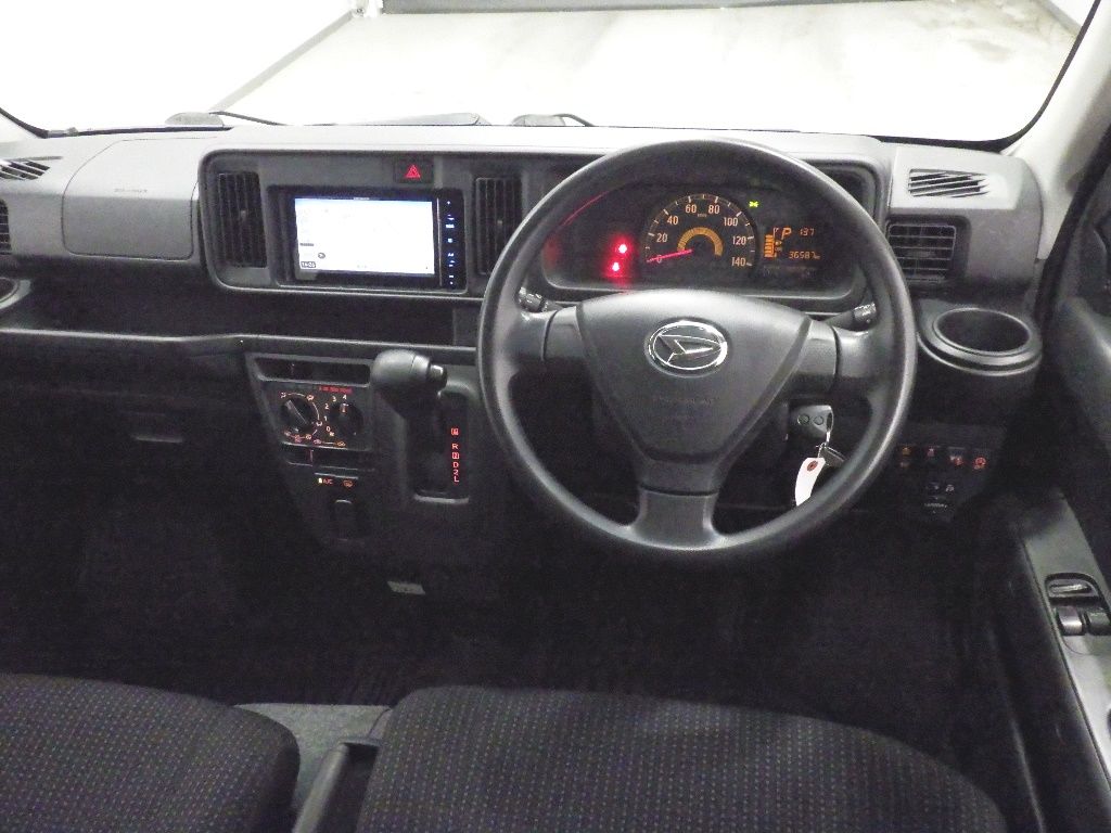 2020 Daihatsu ハイゼット カーゴ 4WD Cruise Turbo SAIII auction photo 3