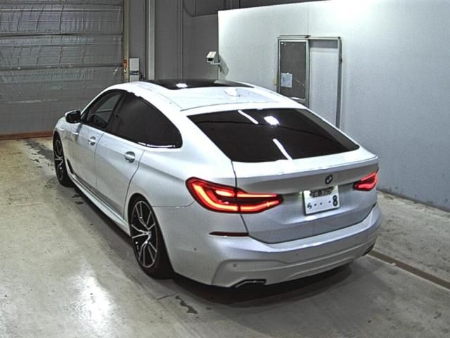2019 BMW 6 Series 630i グランツーリスモ Mスポーツ auction photo 2