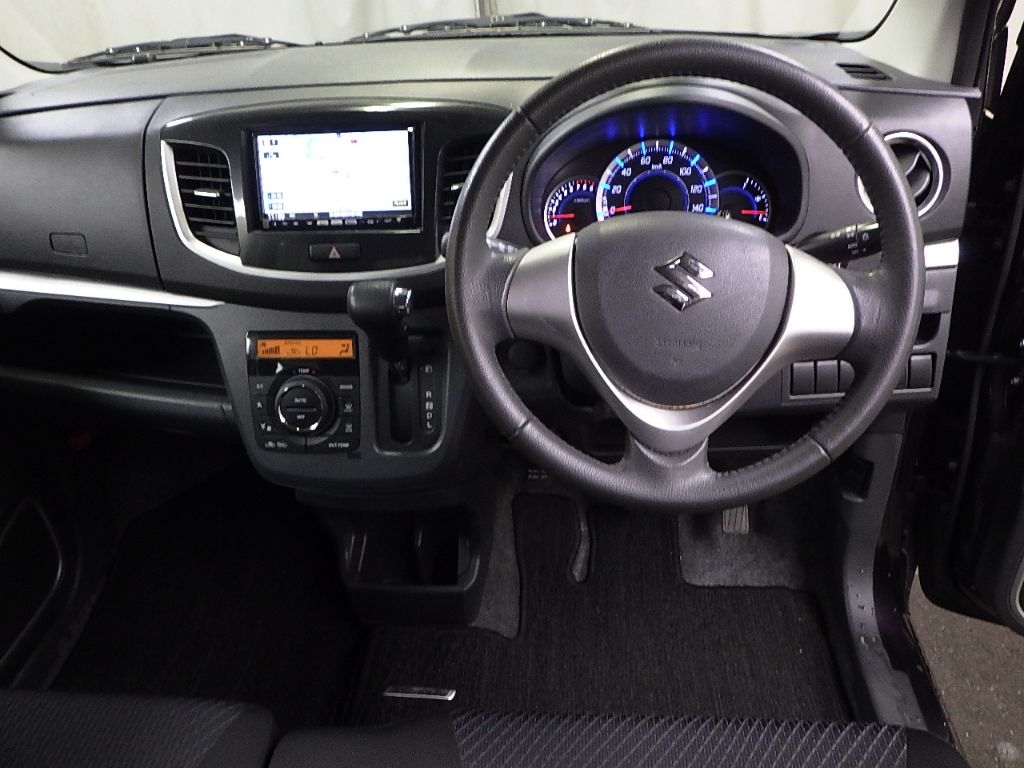 2012 Suzuki Wagon R スティングレーX auction photo 3