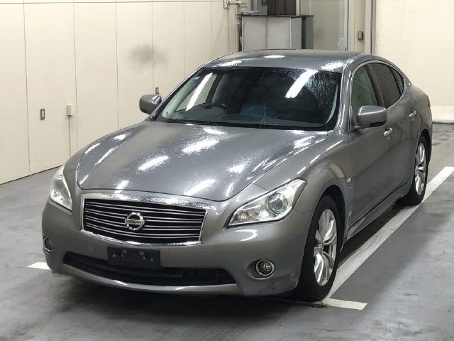 2012 Nissan Fuga VIP package auction photo 3