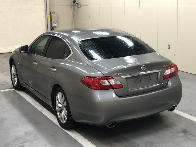 2012 Nissan Fuga VIP package auction photo 2