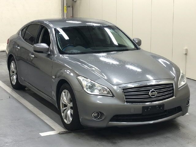 2012 Nissan Fuga VIP package Japan auction vehicle