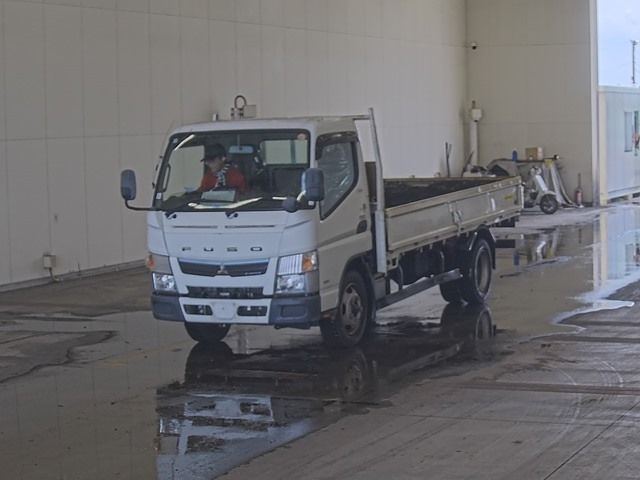 2019 Mitsubishi Fuso Canter Hira Japan auction vehicle