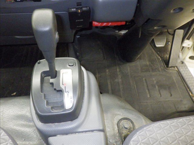 2018 Isuzu Elf バン auction photo 8