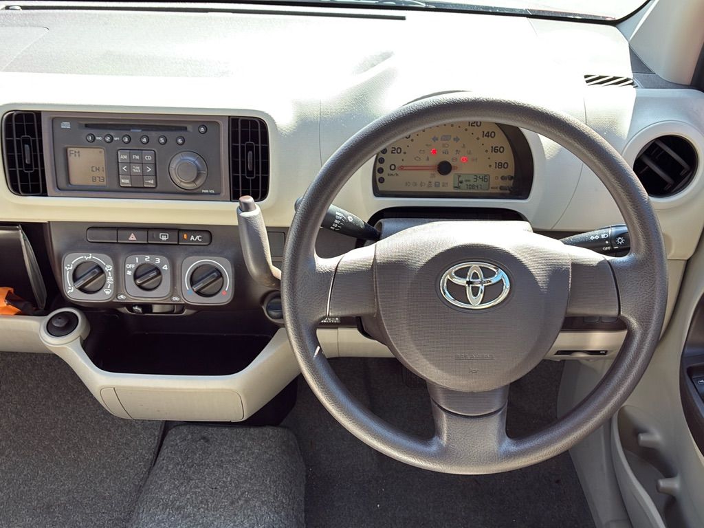 2013 Toyota Passo X auction photo 3