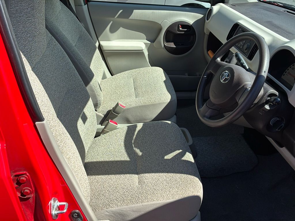 2013 Toyota Passo X auction photo 6