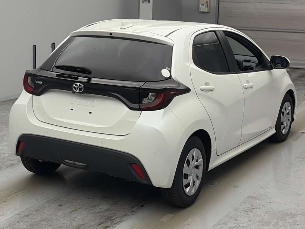 2021 Toyota Yaris X auction photo 2