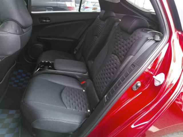2018 Toyota Prius PHV S セーフティプラス auction photo 9