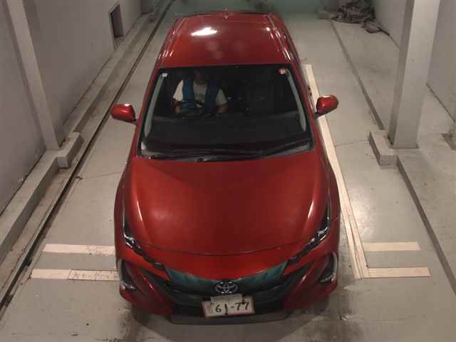 2018 Toyota Prius PHV S セーフティプラス auction photo 6