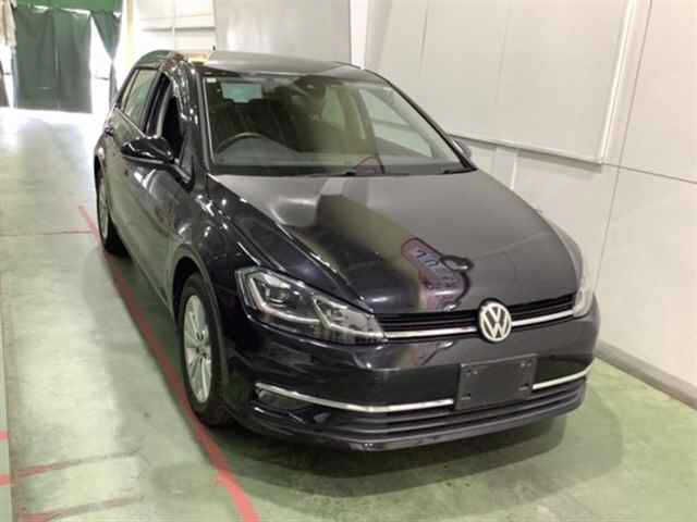 Japan Auction Vehicles 4 2017 Volkswagen フォルクスワーゲン ゴルフ TSI Comfortline auction photo