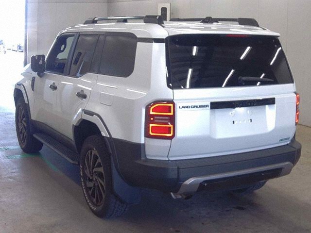 2024 Toyota Land Cruiser 250 VX 4WD auction photo 2
