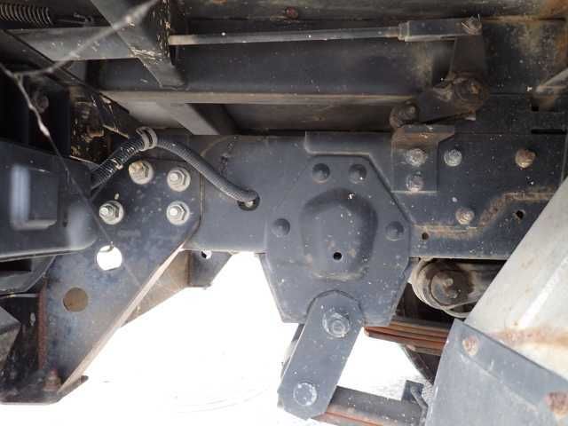 2010 Isuzu Elf 3.0T Dump Truck auction photo 8