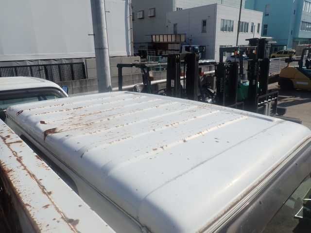 2010 Isuzu Elf 3.0T Dump Truck auction photo 9