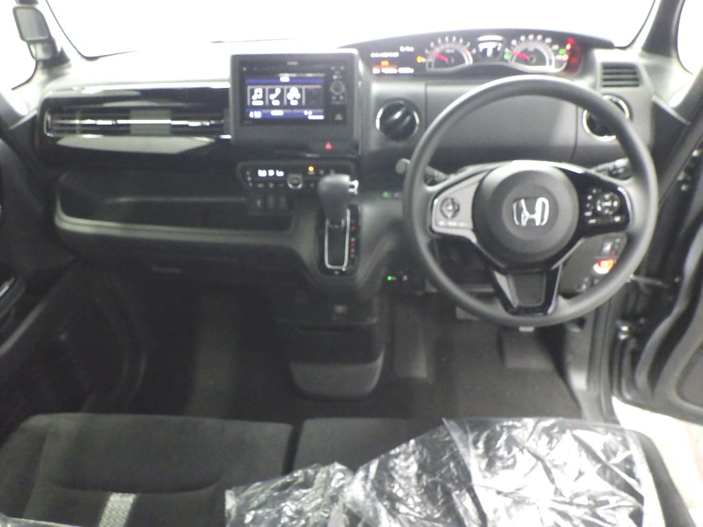 2021 Honda N-BOX カスタムL auction photo 3