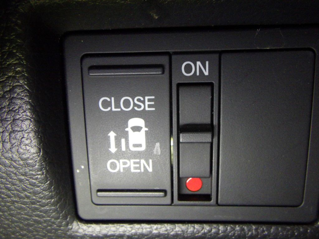 2021 Honda N-BOX カスタムL auction photo 11