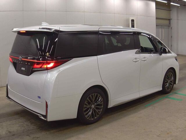 2025 Toyota Vellfire Z Premier 4WD auction photo 5