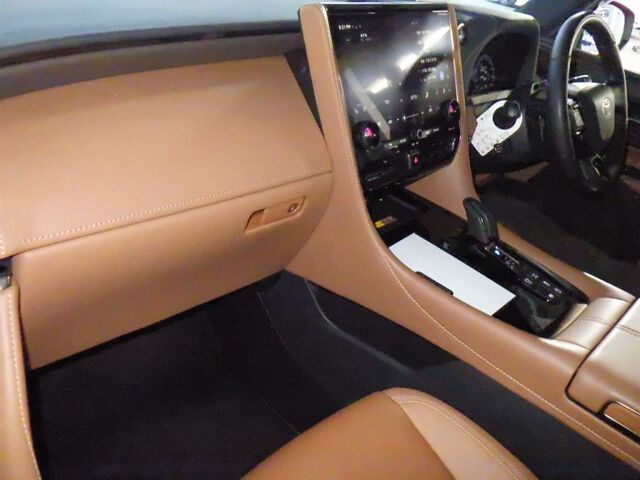 2025 Toyota Vellfire Z Premier 4WD auction photo 3