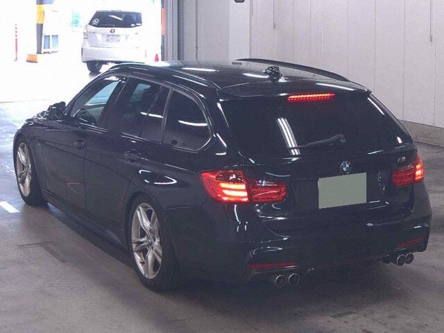 2014 BMW 3 Series 320DツリングMスポ auction photo 2