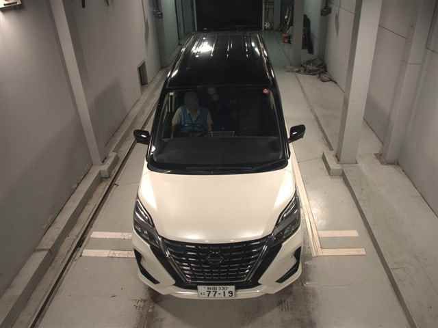 2019 Nissan Serena ハイウェイスターV auction photo 6