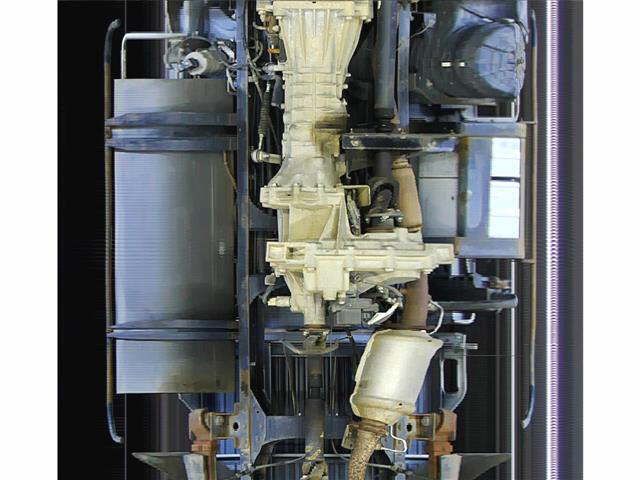 2015 Mitsubishi Fuso Canter 4WD Guts Double Cab auction photo 9