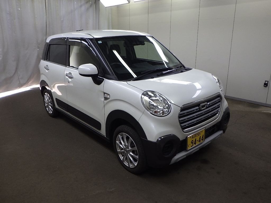 2019 Daihatsu 4WD X LTD SAIII Japan auction vehicle