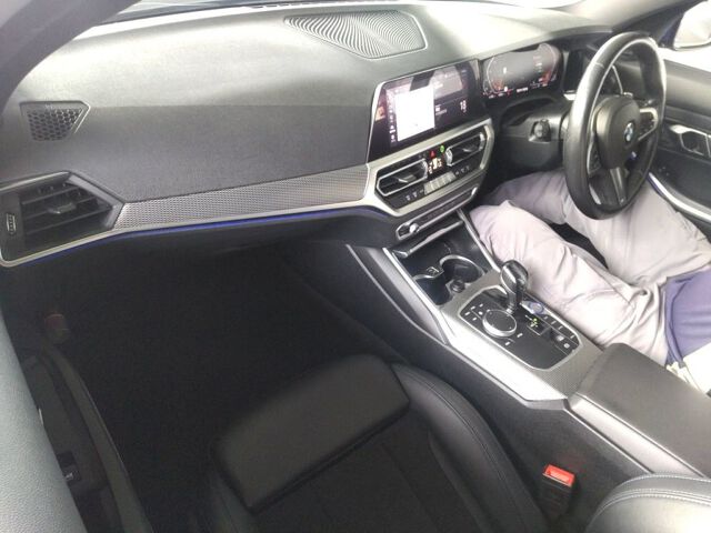 2021 BMW 3 Series 318IツリングMスポ auction photo 3