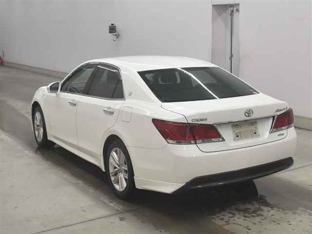 2015 Toyota Crown アスリートS i-Four auction photo 2