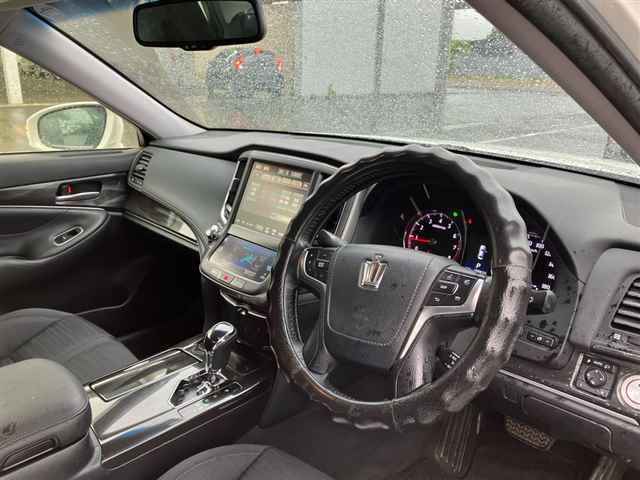2015 Toyota Crown アスリートS i-Four auction photo 3