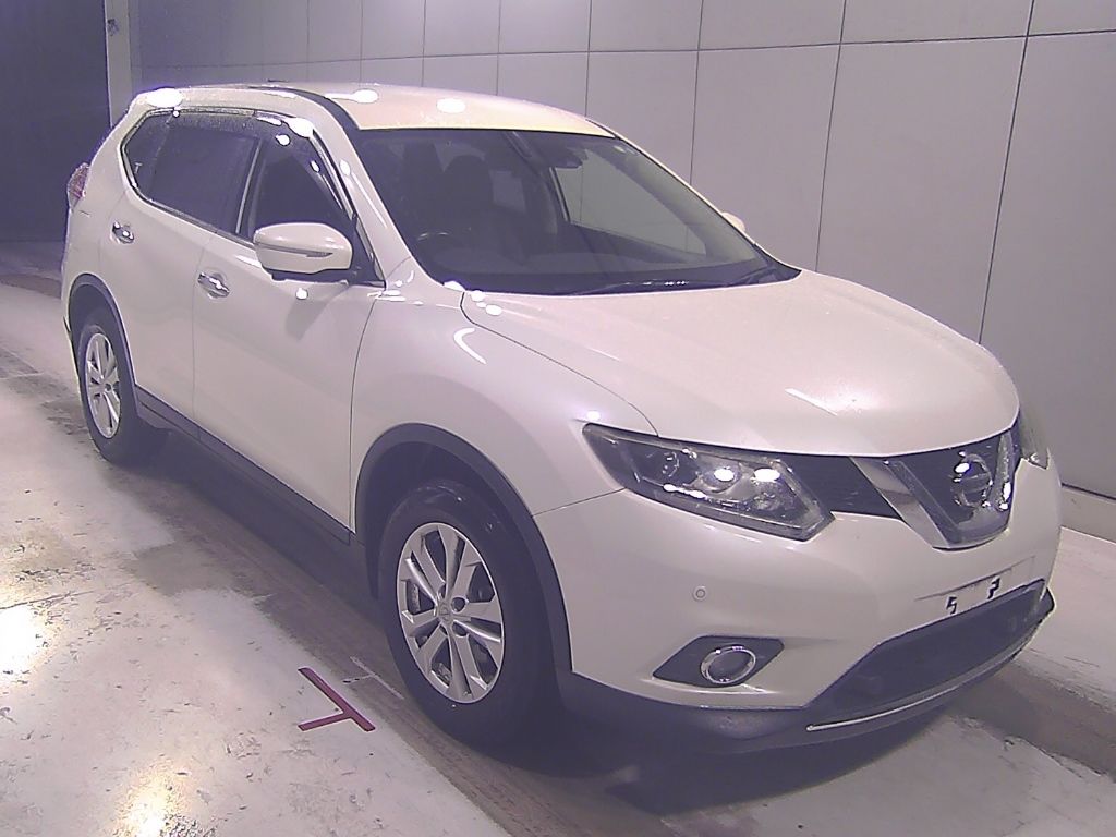 2016 Nissan X-Trail 4WD 20Xエマージェンシーブレーキパッケージ 5人 Japan auction vehicle