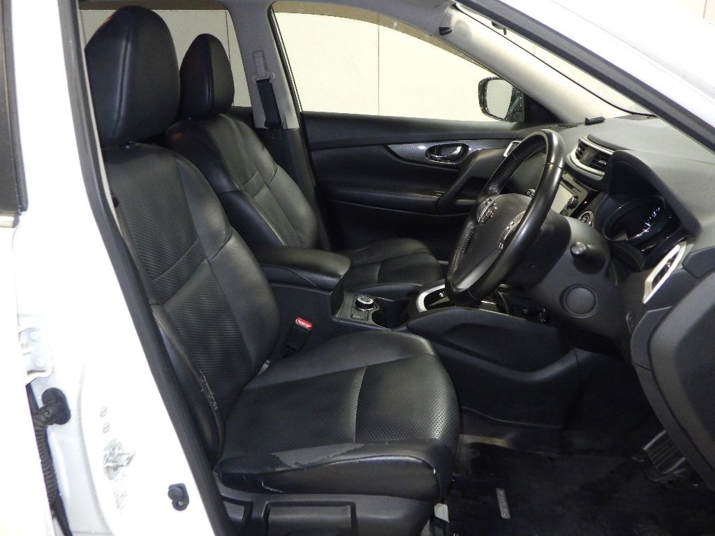 2016 Nissan X-Trail 4WD 20Xエマージェンシーブレーキパッケージ 5人 auction photo 6
