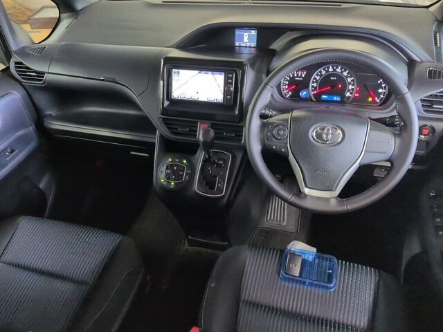 2016 Toyota Noah SI auction photo 3