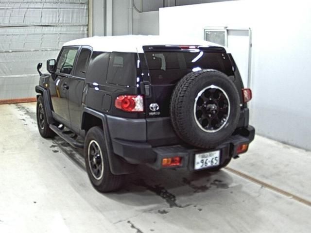 2014 Toyota FJクルーザー Black color package, 4WD auction photo 2