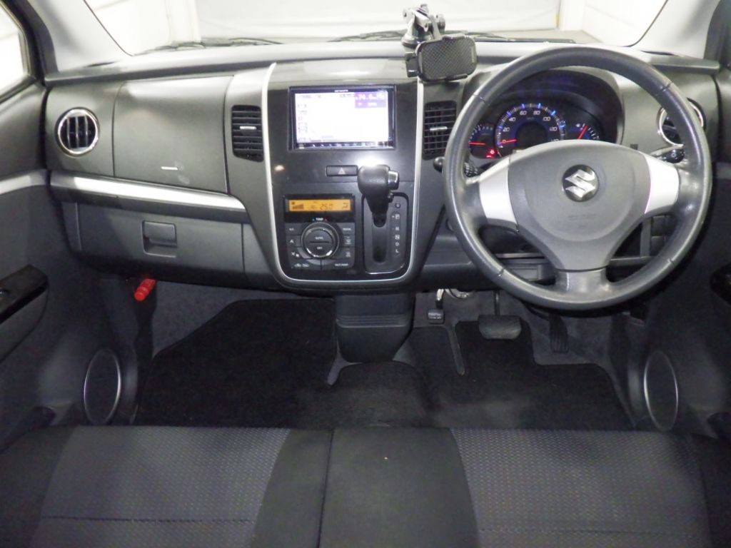 2009 Suzuki Wagon R スティングレーX auction photo 3