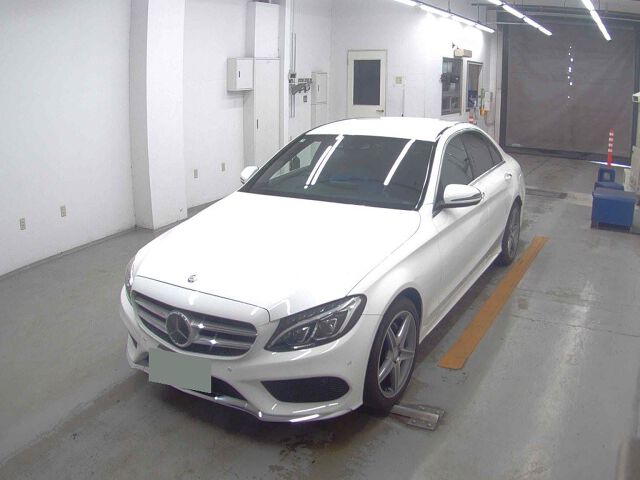 2017 Mercedes-Benz C-Class C200 Ava AMG Line auction photo 4
