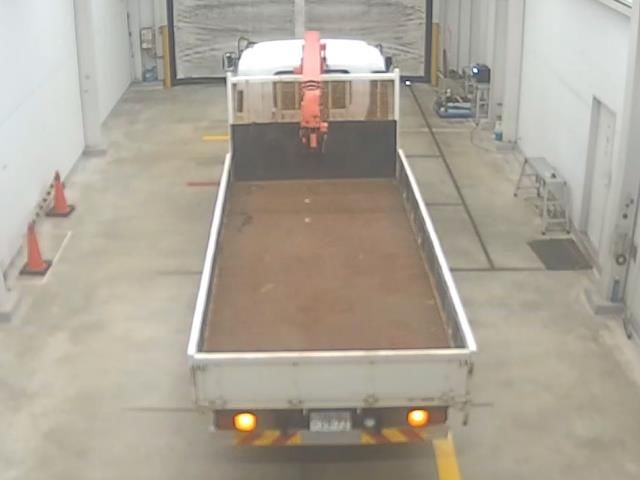 2015 Isuzu Forward With crane auction photo 3