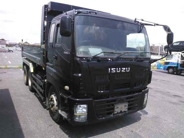 Japan Auction Vehicles 9 2014 Isuzu Giga 9.4t dump truck auction photo