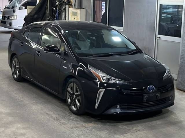 2019 Toyota Prius Sツーリングセレクション auction photo 4