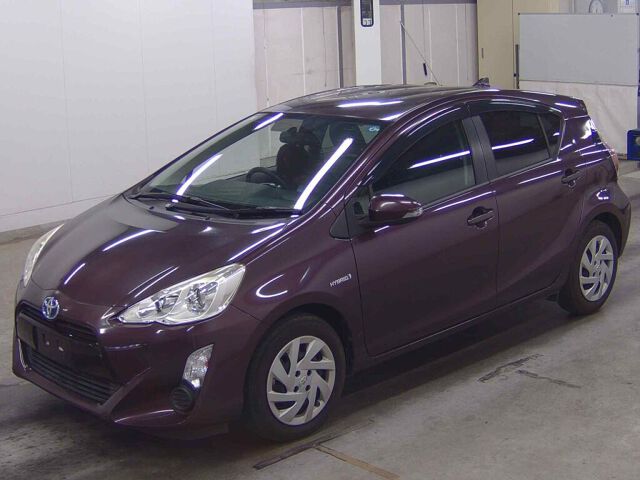 2015 Toyota Aqua GブラックソフトレザS auction photo 4