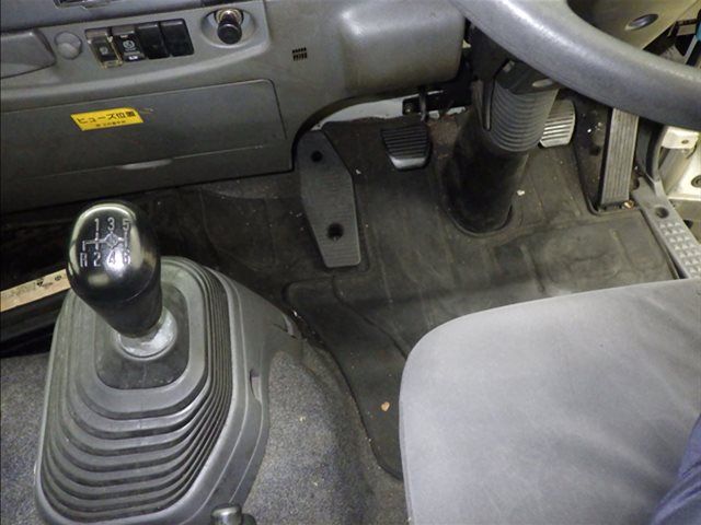 2015 Isuzu ウィング auction photo 8