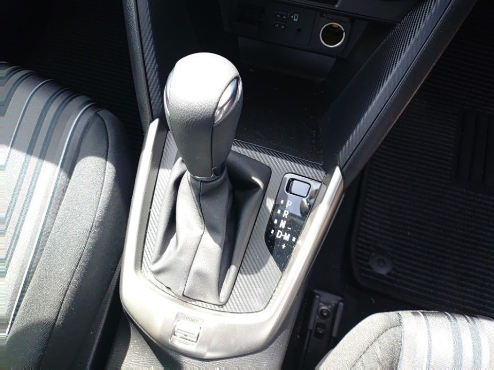 2021 Mazda Mazda2 auction photo 12