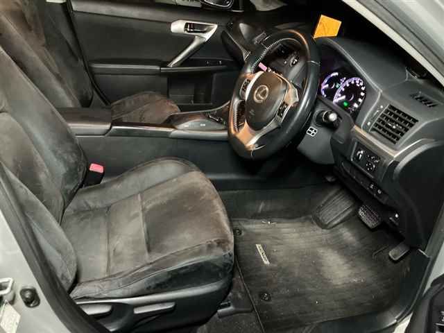 2011 Lexus CT CT200h auction photo 7
