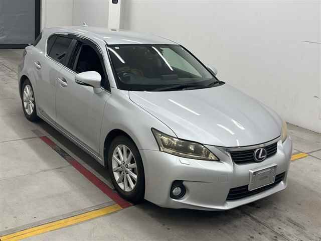 Japan Auction Vehicles 12 2011 Lexus CT CT200h auction photo