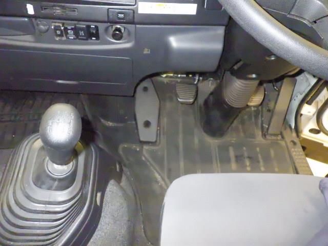 2021 Isuzu Forward Flatbed auction photo 7