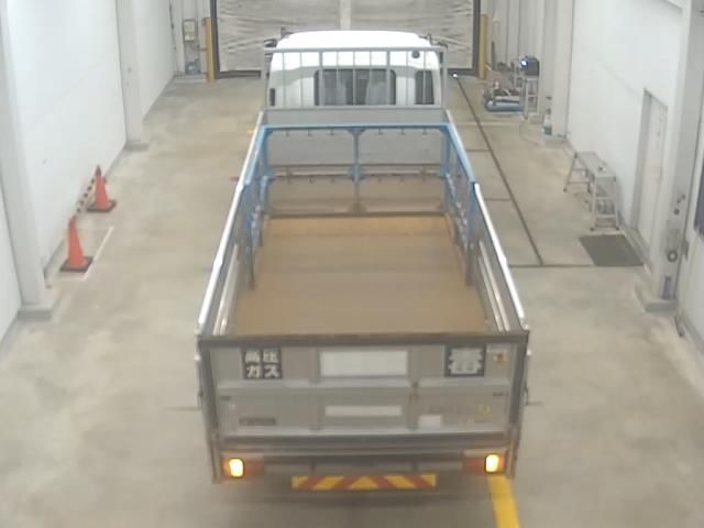 2021 Isuzu Forward Flatbed auction photo 3