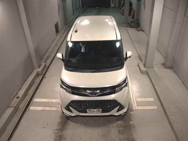 2019 Toyota Tank 4WD カスタムG auction photo 6