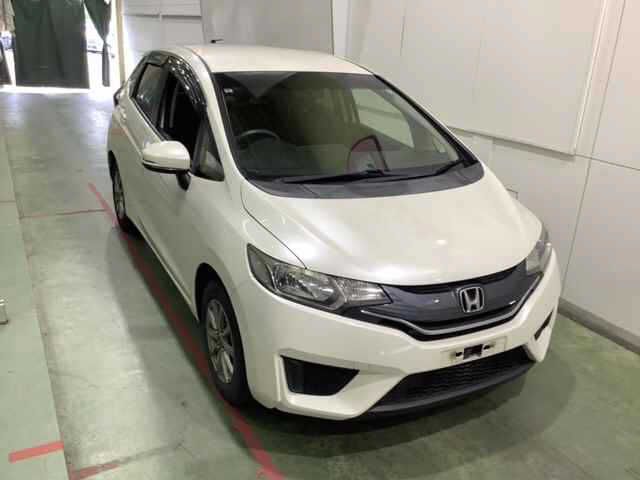 Japan Auction Vehicles 4 2015 Honda Fit 13G F Package auction photo