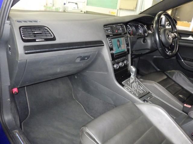 2015 Volkswagen VW ゴルフ R ヴァリアント auction photo 2