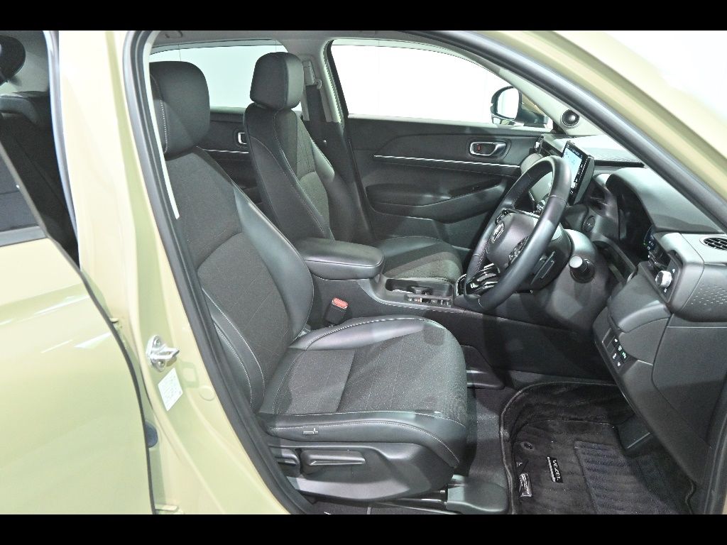 2023 Honda Vezel e:HEV Z auction photo 6