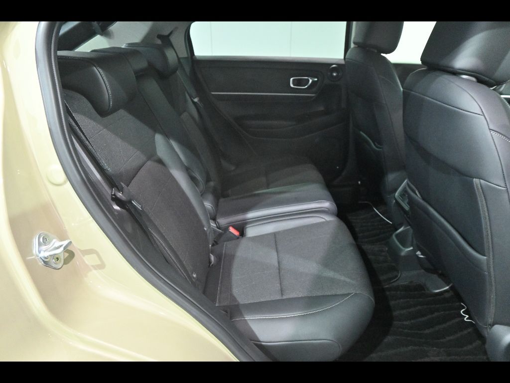 2023 Honda Vezel e:HEV Z auction photo 7